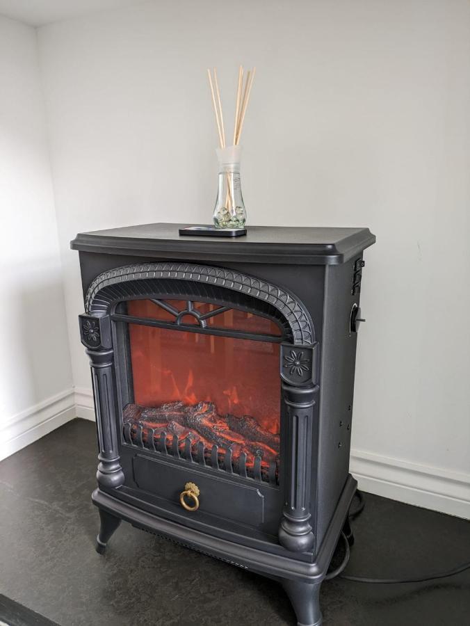 2 Bedroom Townhouse With Seaview On The Nc500 Wick ウィック エクステリア 写真