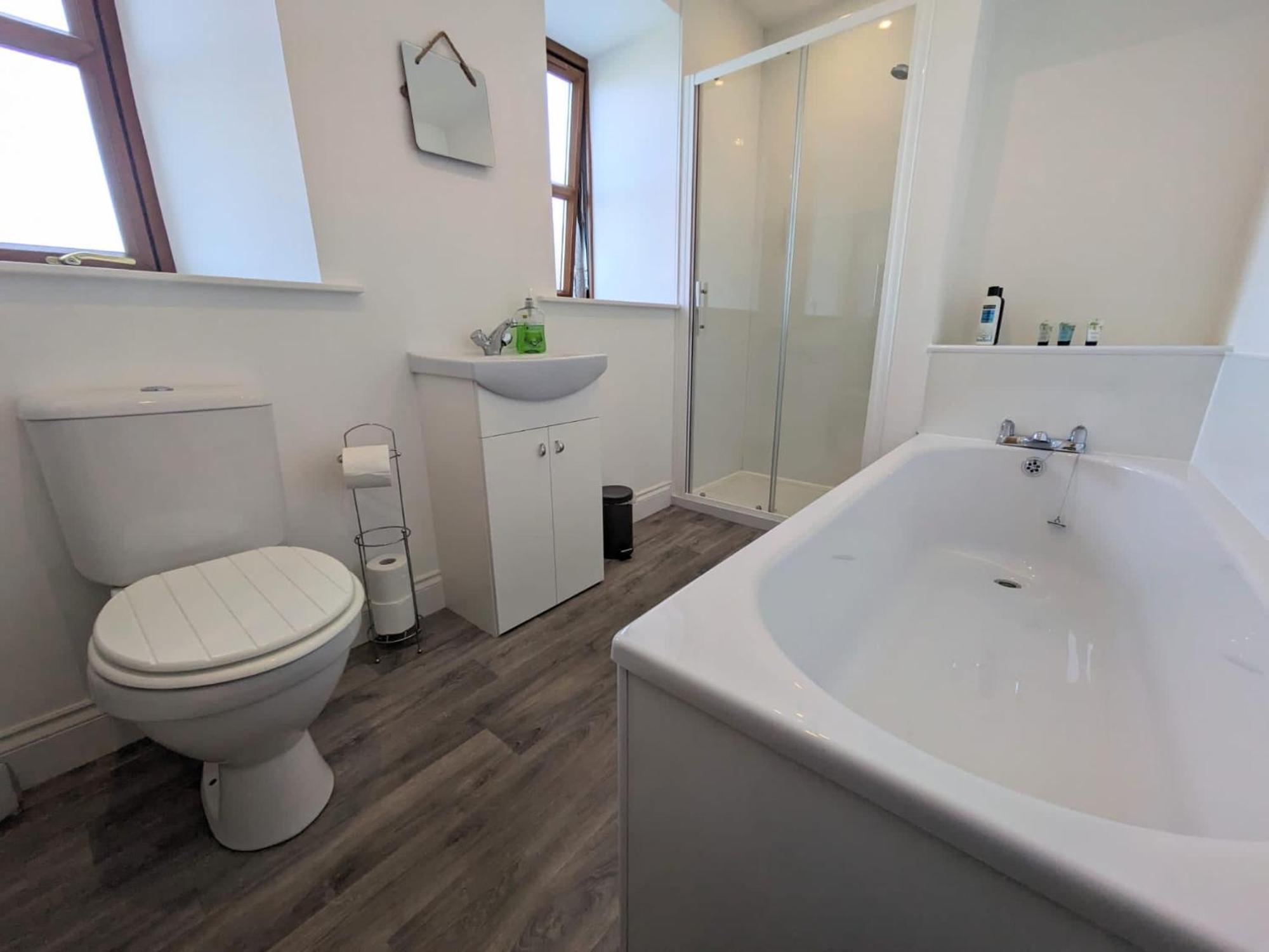 2 Bedroom Townhouse With Seaview On The Nc500 Wick ウィック エクステリア 写真